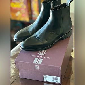 Bruno Magli Milton Black Leather Ankle Boot Size
9.5 $475 Men's Zip New WithTags